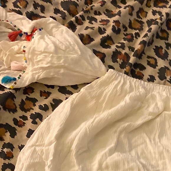 Peasant top size large with arm cuff or a cute one tube sleeve detached-able - Picture 3 of 13